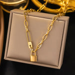 Load image into Gallery viewer, Heartlock Chain Necklace
