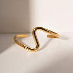 Load image into Gallery viewer, Vintage Style Irregular Bangle