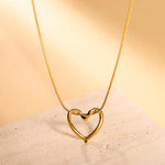 Load image into Gallery viewer, Heart Shape Necklace