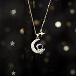Load image into Gallery viewer, Astronaut Star Necklace